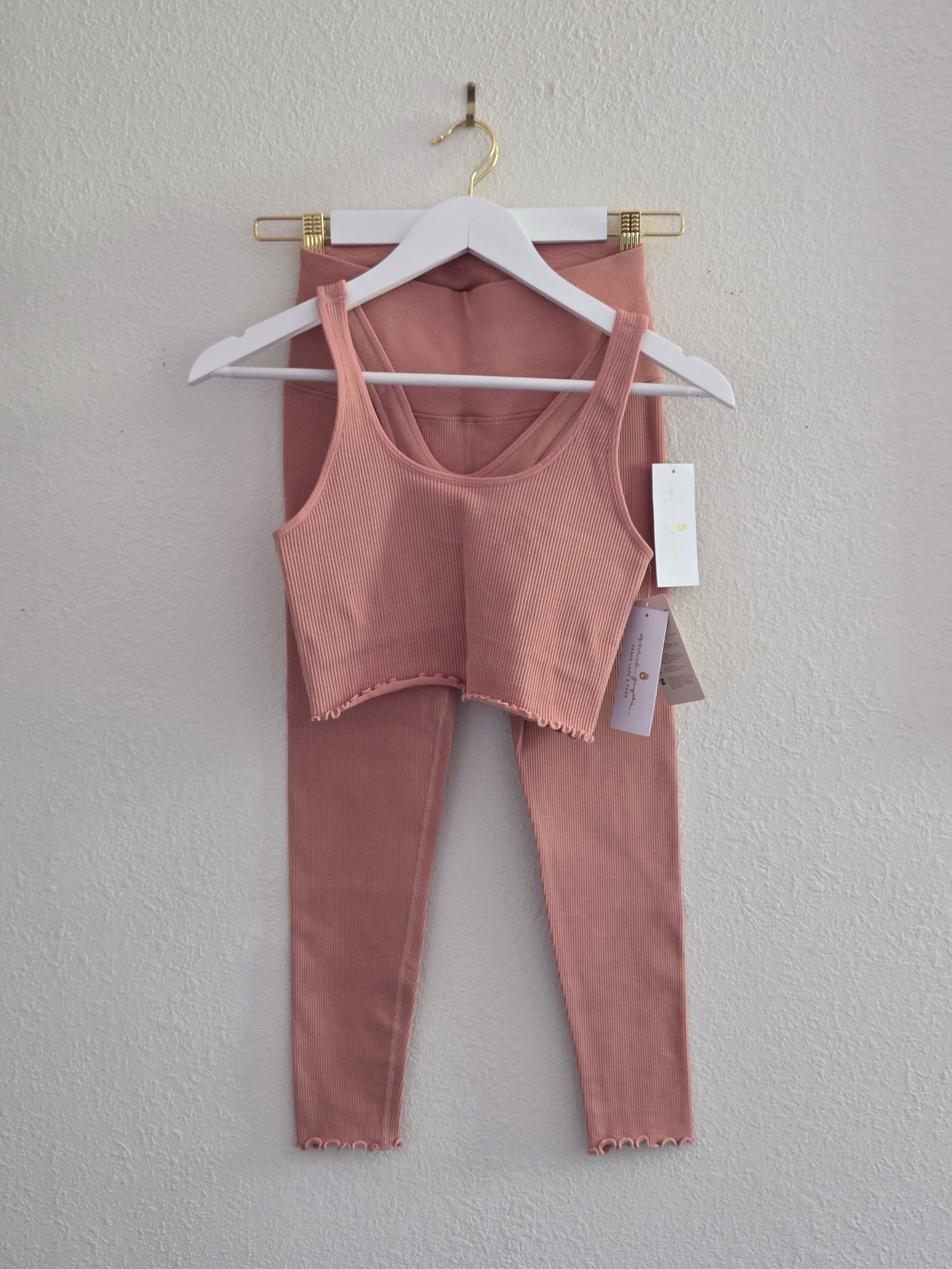Spiritual Gangster 2-Piece Set | Top M/L | Bottoms Xs/S | Rse